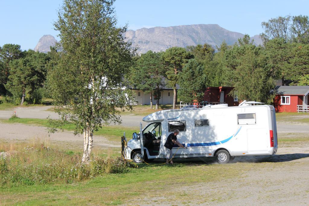 Ulvsvag Gjestgiveri Og Fjordcamping As Esterno foto